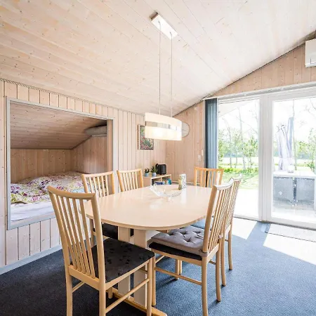 4 Person In Hemmet-by Traum Hemmet