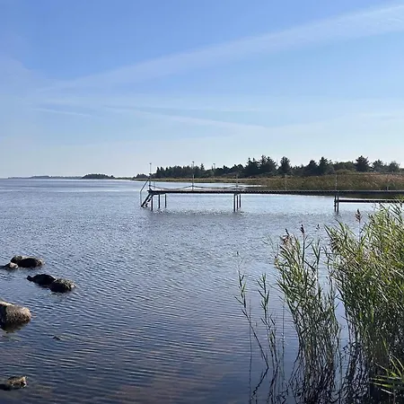 4 Person In Hemmet-by Traum * Hemmet