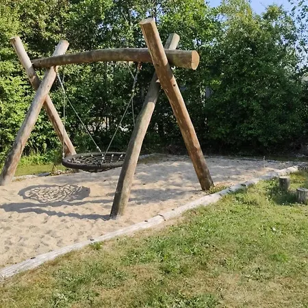 Nyaraló 4 Person In Hemmet-by Traum