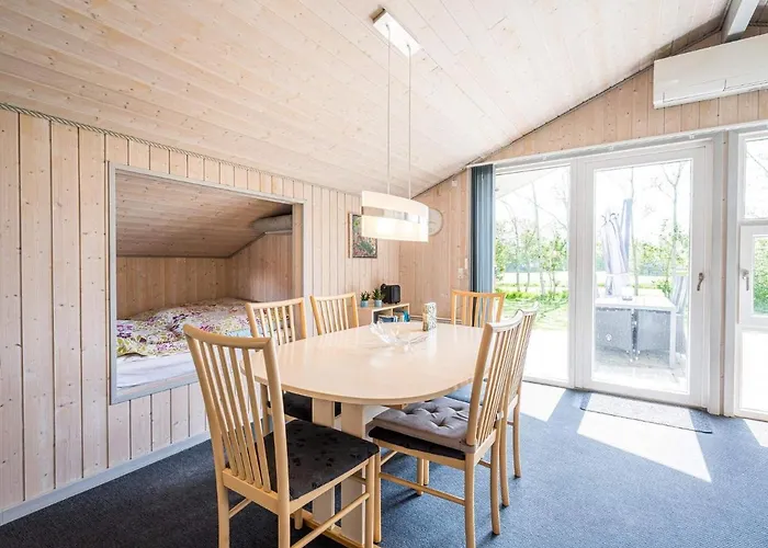 4 Person In Hemmet-by Traum Hemmet